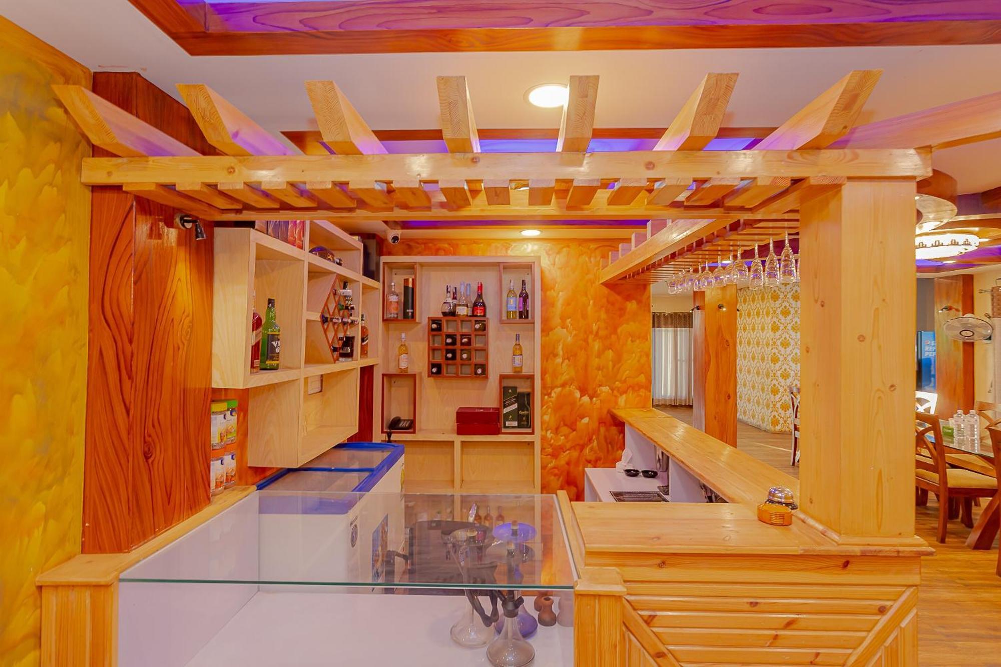 Oyo 799 Hotel Tik Tok Pvt Ltd. Kathmandu Esterno foto