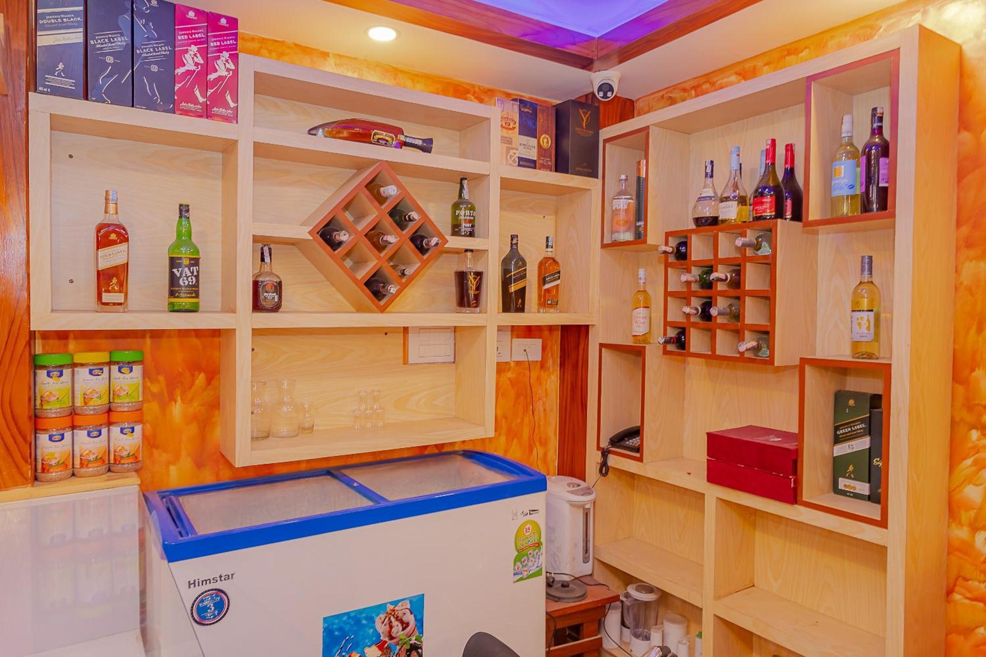 Oyo 799 Hotel Tik Tok Pvt Ltd. Kathmandu Esterno foto