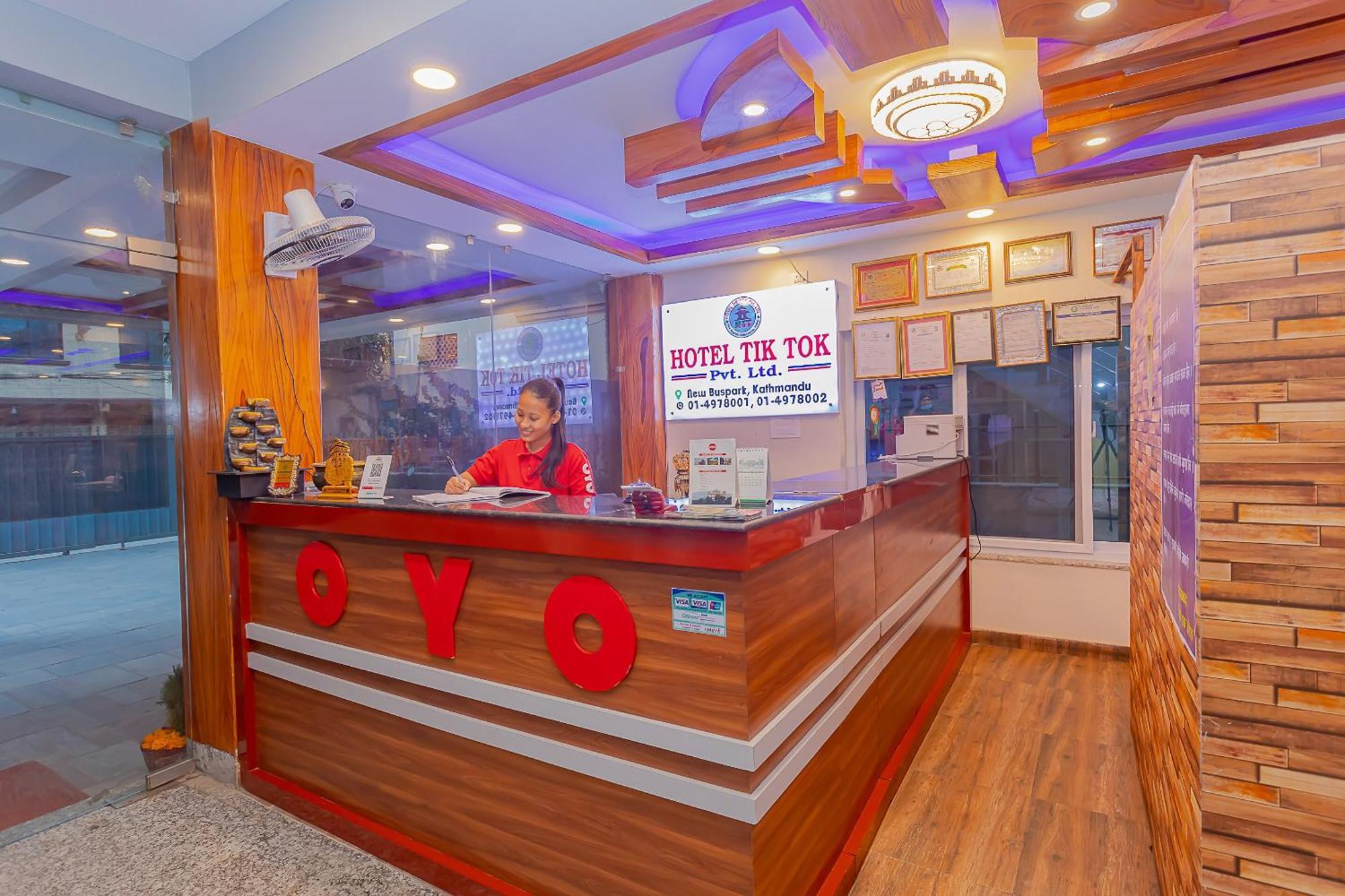 Oyo 799 Hotel Tik Tok Pvt Ltd. Kathmandu Esterno foto